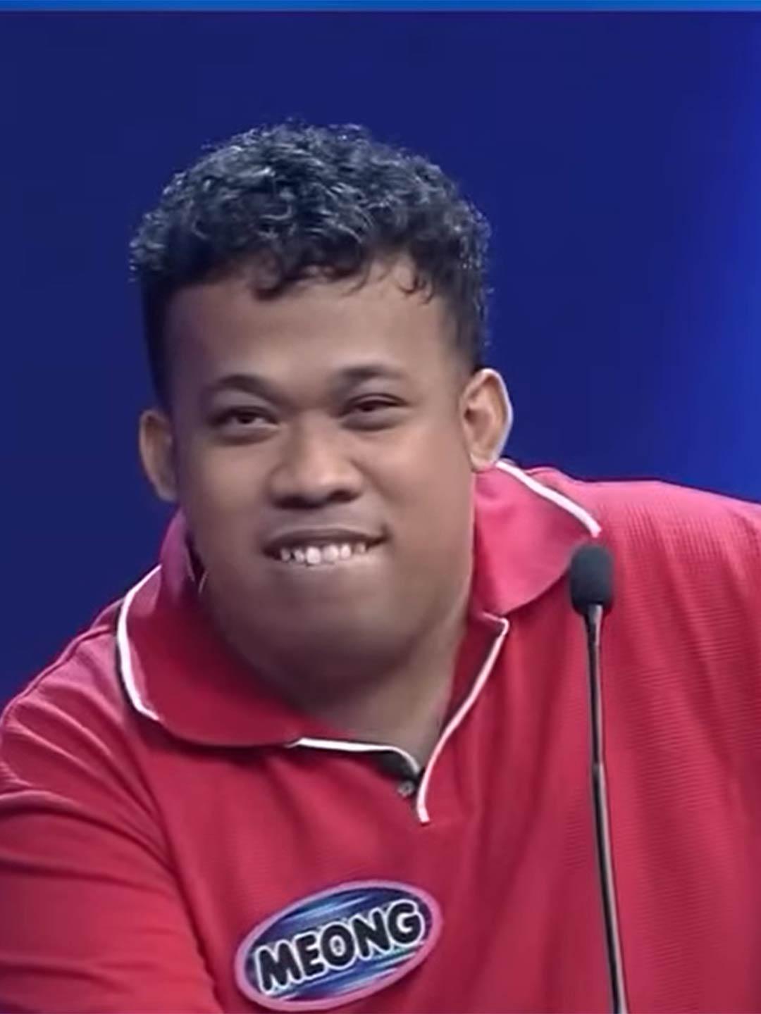 Meong Lipbite