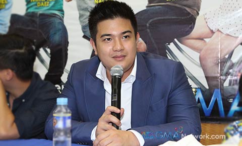 Meet the 'Ismol Family'