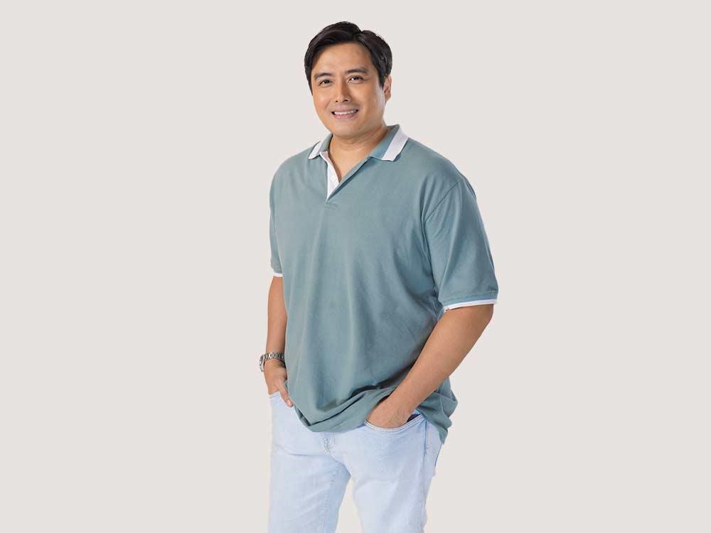 Alfred Vargas bilang Gregory Agapito