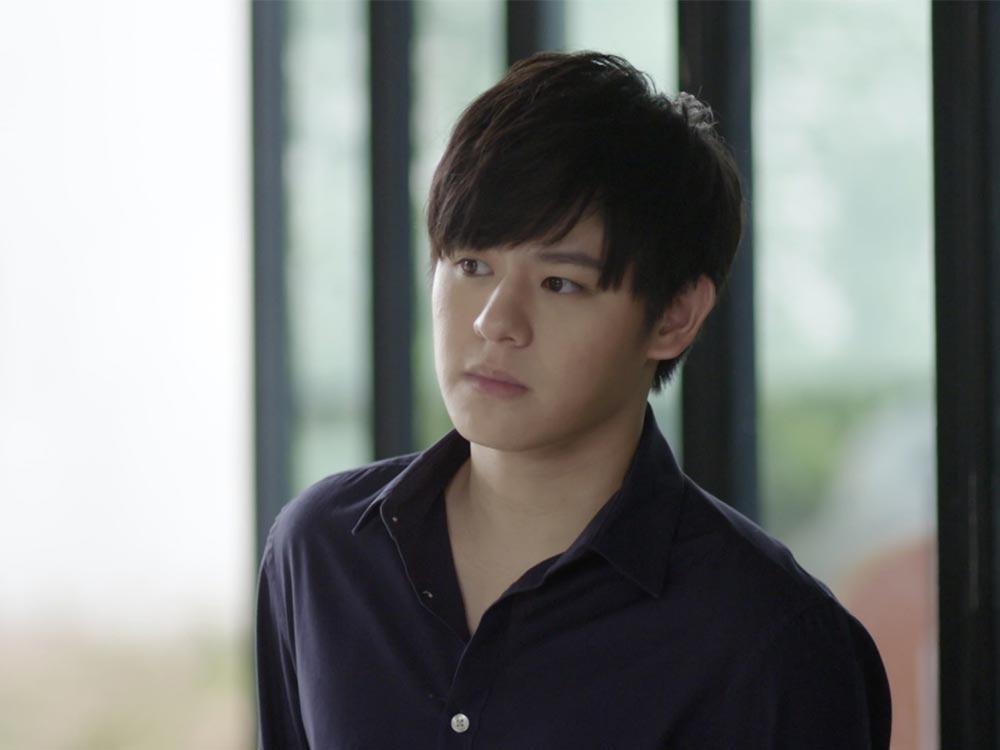 Jun played by Purim Rattanaruangwattana