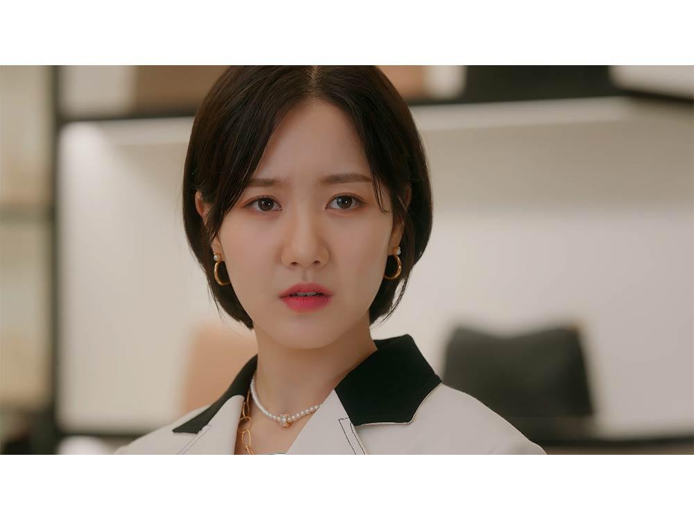 Jin Ji-hee bilang Viola