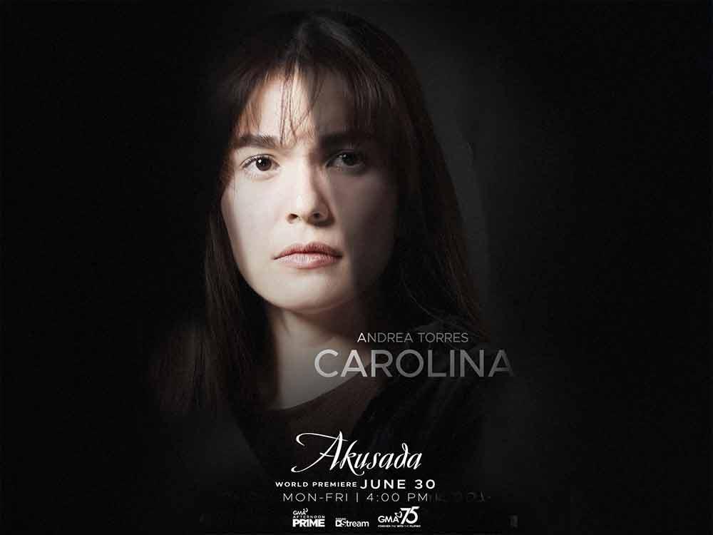 Andrea Torres as Carolina