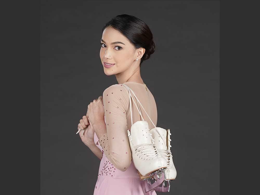 Roxie Smith as Monique