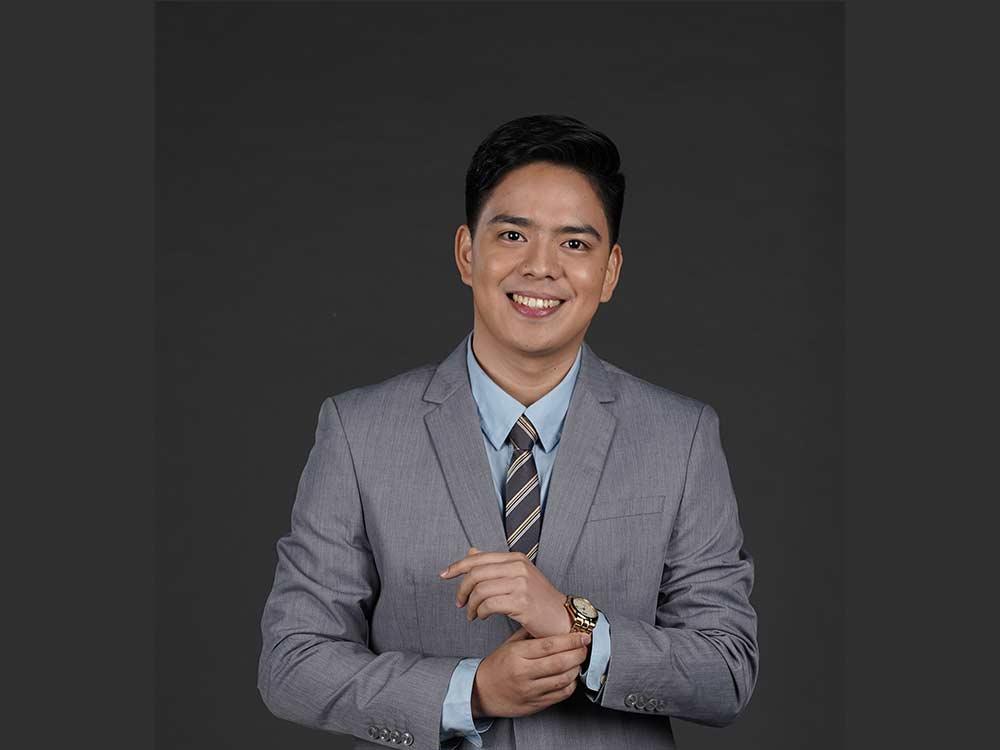 Ruiz Gomez as Oliver