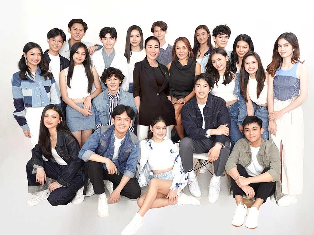 Meet the Sparkle Teens, your new artista favorites