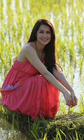 Kilalanin ang mga tao sa mundo ni Carmela.