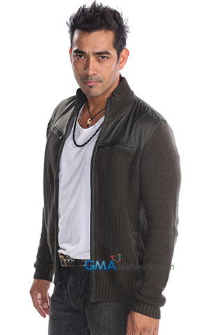 Kilalanin ang mga tao sa mundo ni Carmela.