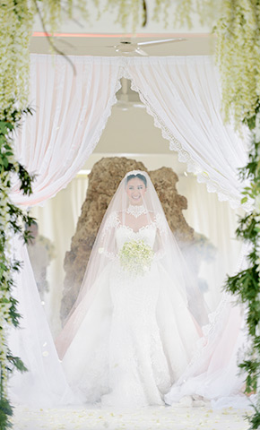 Absence of her parents