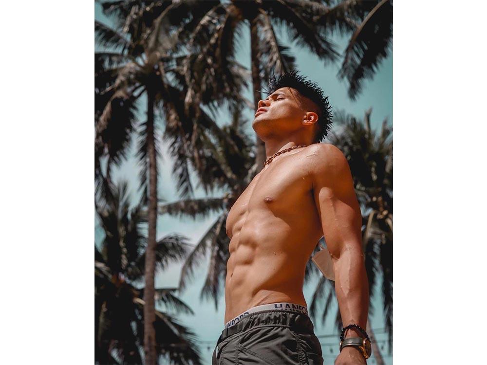 Vin Abrenica