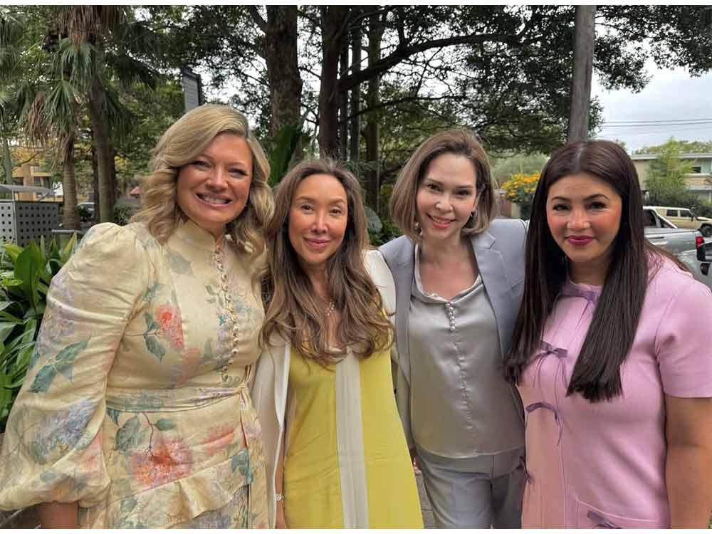 Michelle van Eimeren and Regine Velasquez