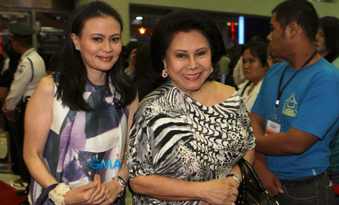 On the red carpet at the Jennifer Lopez Manila concert