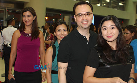 On the red carpet at the Jennifer Lopez Manila concert