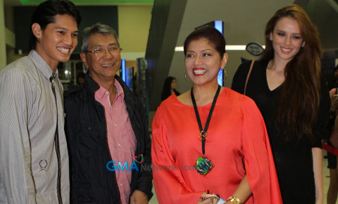 On the red carpet at the Jennifer Lopez Manila concert