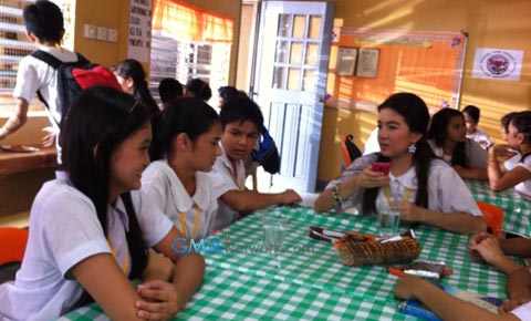 On the set of Magpakailanman, 