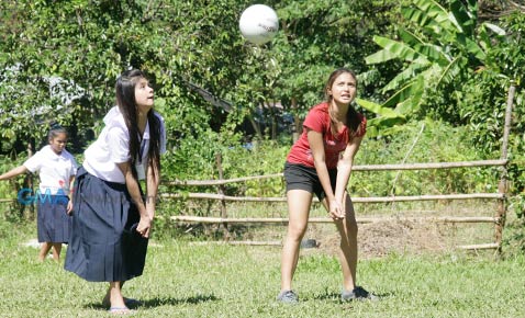 On the set of Magpakailanman's “Sa Bangin ng Kamatayan”