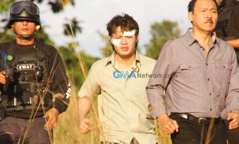 On the set of Munting Heredera