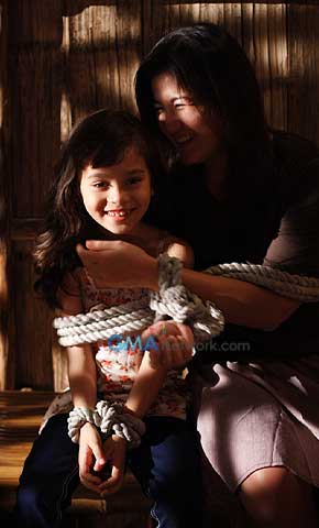 On the set of Munting Heredera