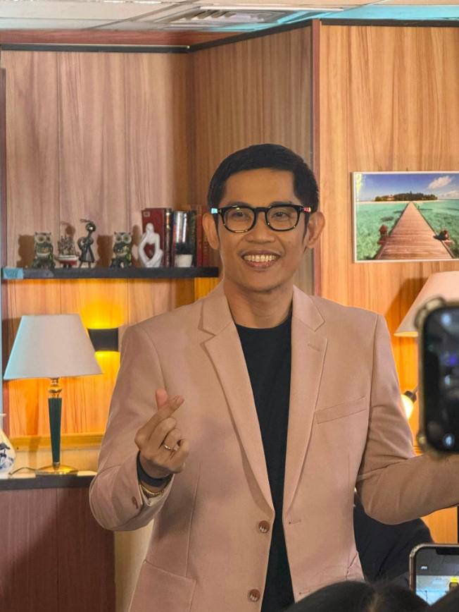 Handang makinig