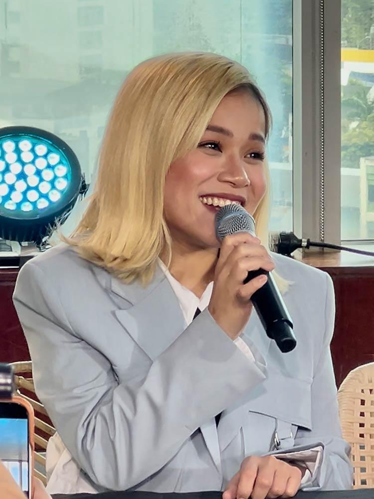 Klarisse De Guzman 