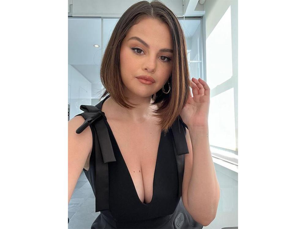 Queen Of Instagram Selena Gomezs Jaw Dropping Looks Gma Entertainment 