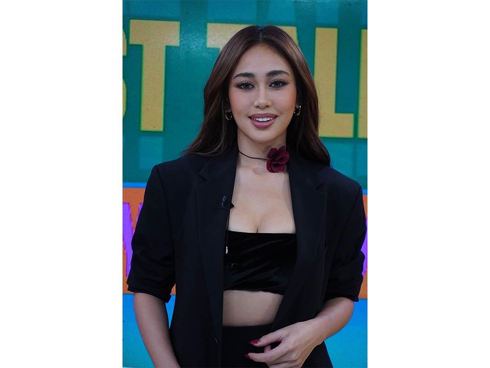 Elle Villanueva and Derrick Monasterio