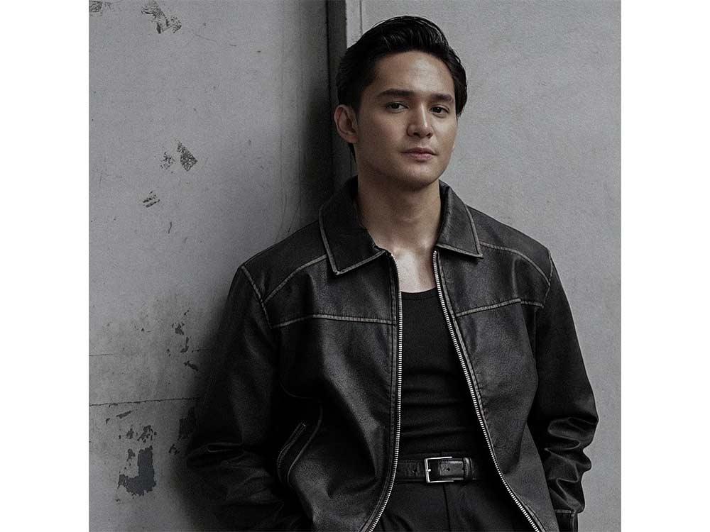With Dennis Trillo and Sofia Pablo