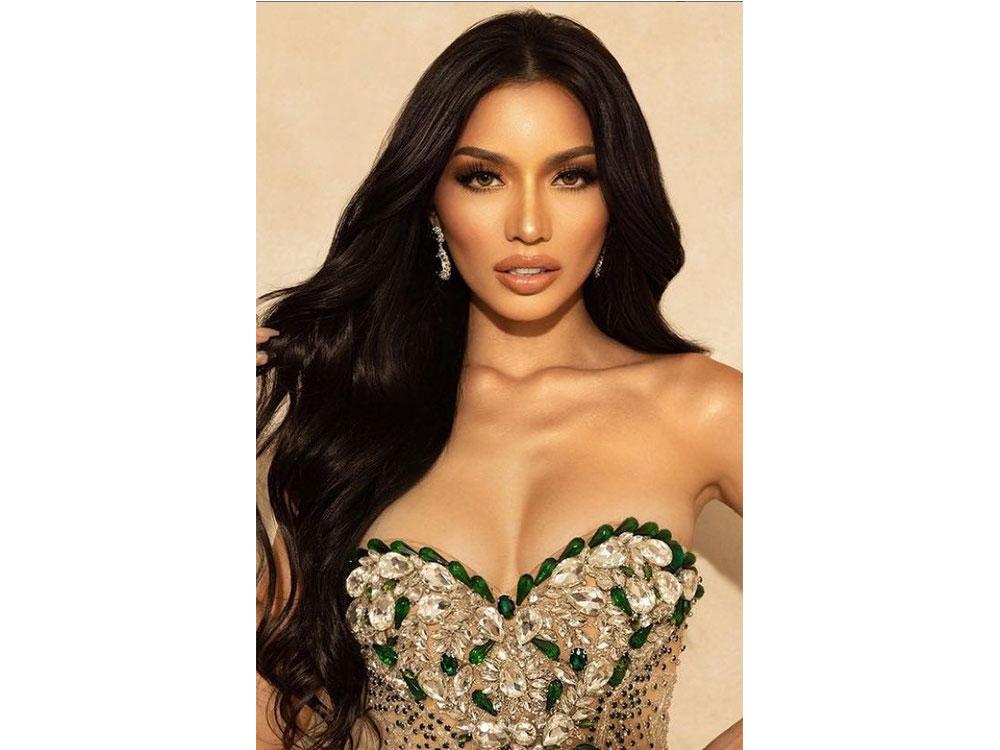 Stunning and seductive