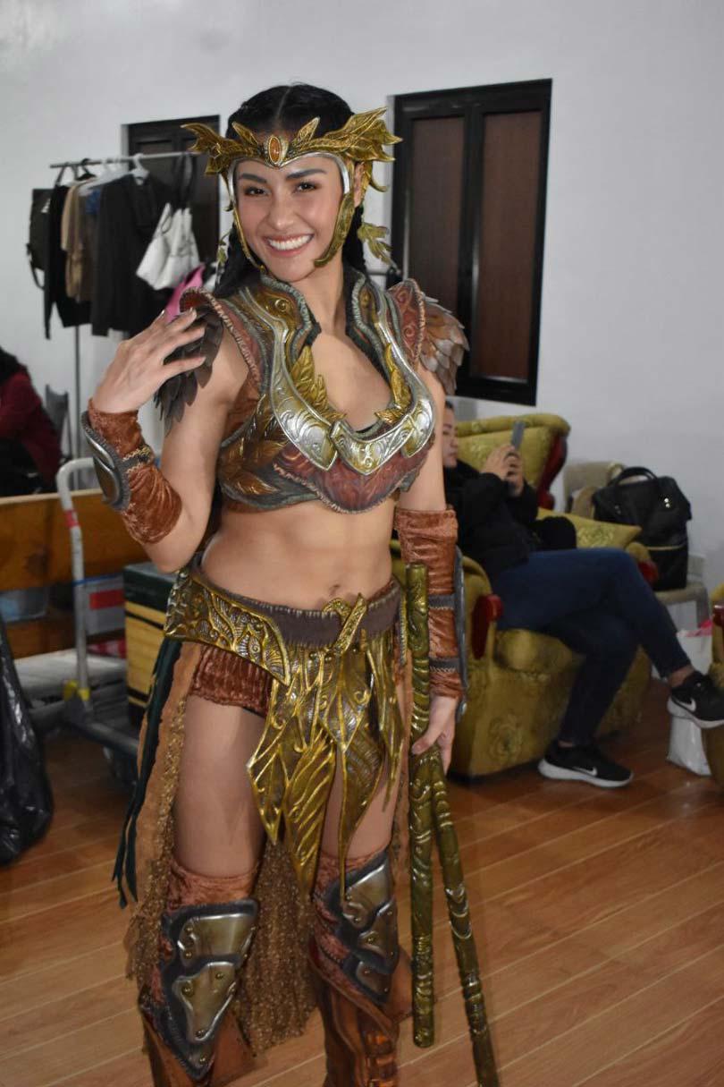 Sanya Lopez bilang Danaya