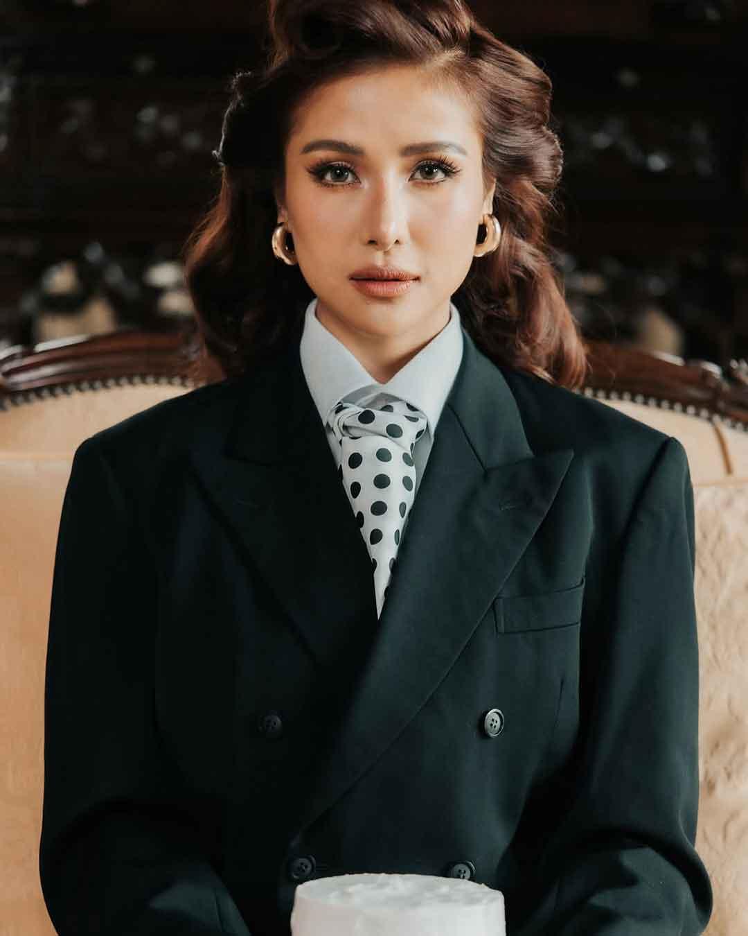 Dapper and Regal