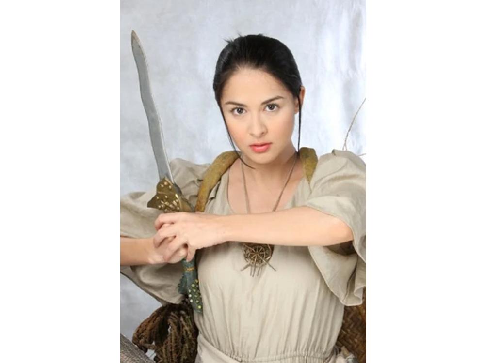 Doing fight scenes on a fractured toe - Regal Entertainment, Inc.