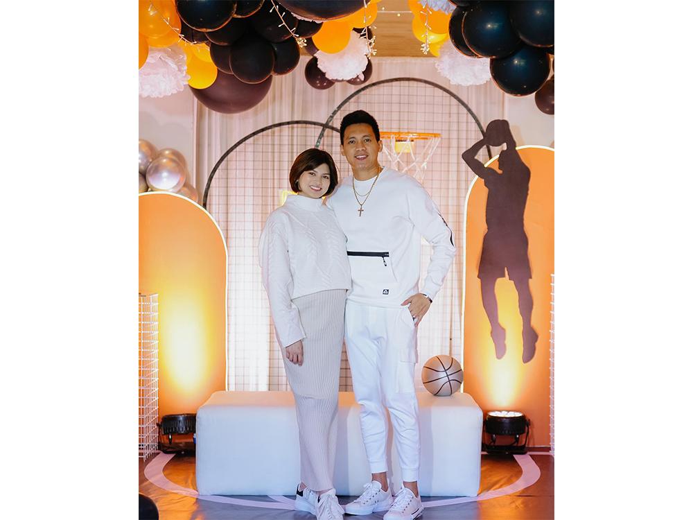 Scottie Thompson and Jinky Serrano