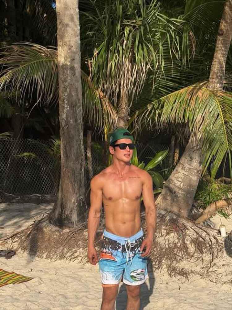 Teejay in Boracay