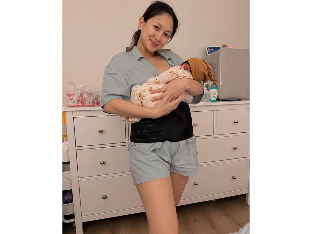 Sheena with baby Jio