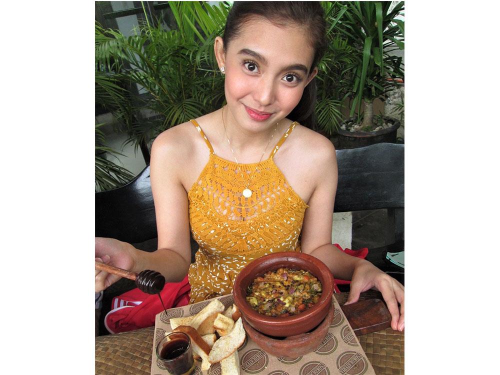 Analyn Barro