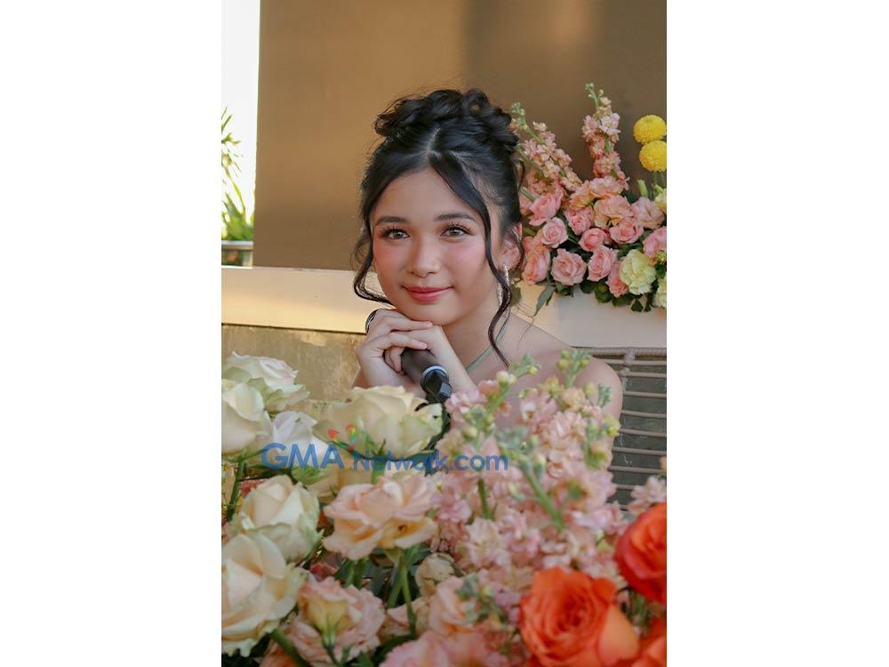 Tropical Hawaiian debut