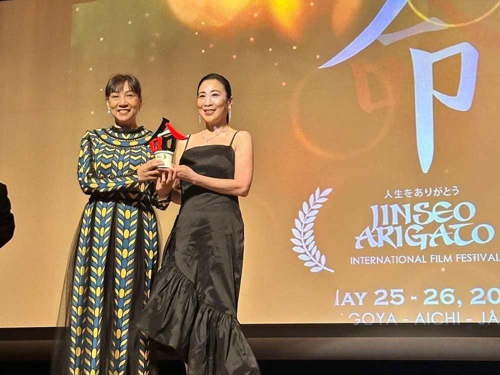 Atty. Annette Gozon-Valdes and Ms. Tracy Garcia