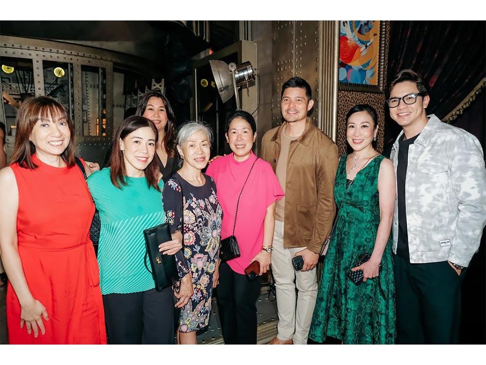 Dingdong Dantes and Alden Richards