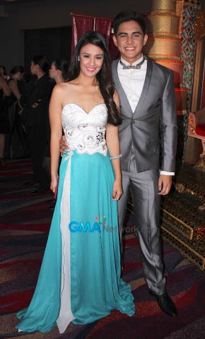 Stars shine on the red carpet at ’50 Years with the Master Showman’