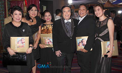 Stars shine on the red carpet at ’50 Years with the Master Showman’