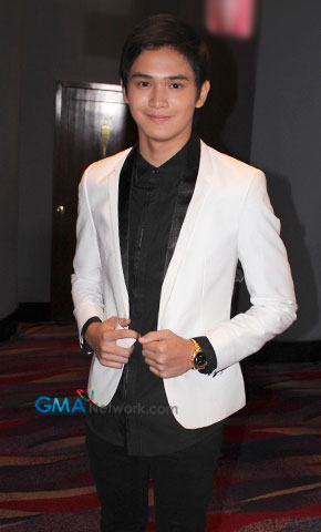 Stars shine on the red carpet at ’50 Years with the Master Showman’