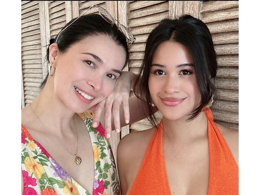 Sunshine Cruz's tropical vacation with daughters Angelina, Sam, and