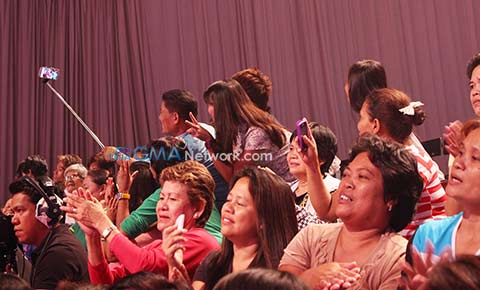 Tayo na't mag-selfie in 'Basta Every Day Happy'