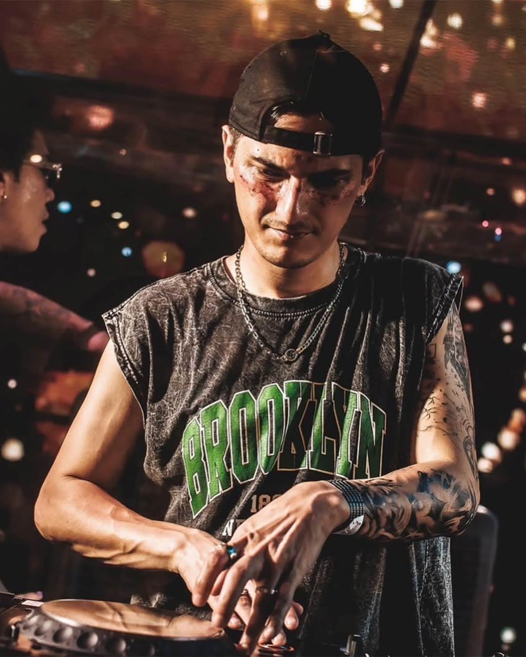 Chin Chinawut Indracusin