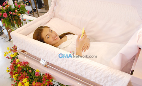 The beautiful smiles from the cast of 'Strawberry Lane'