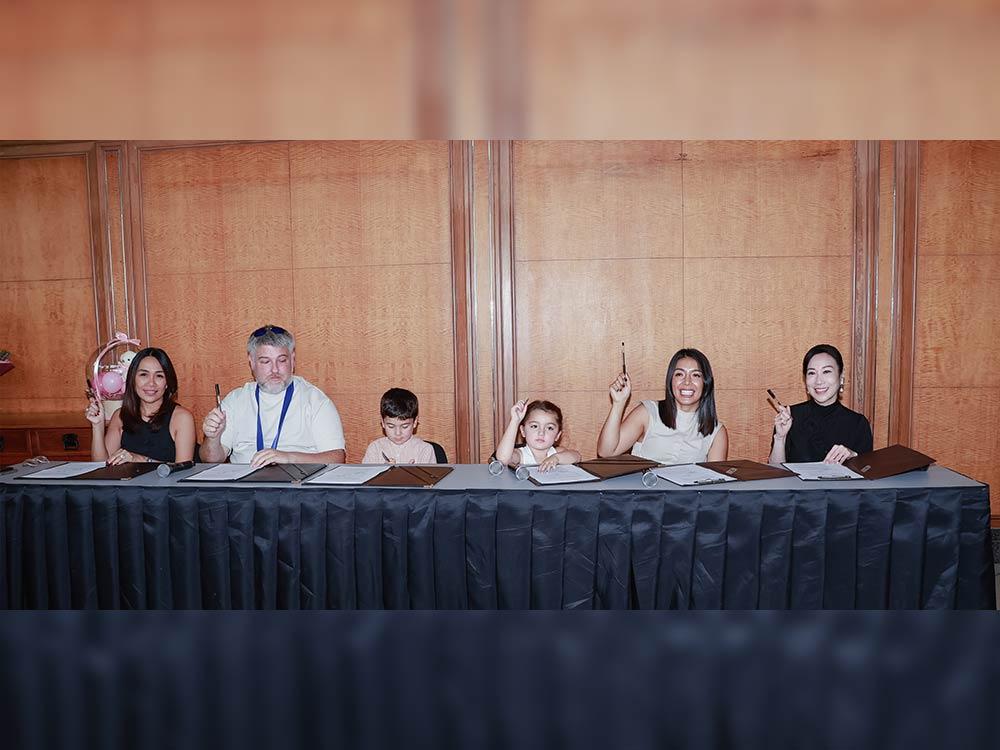 Contract signing event