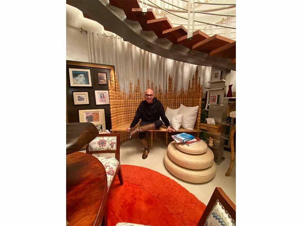 Start of a hosting career