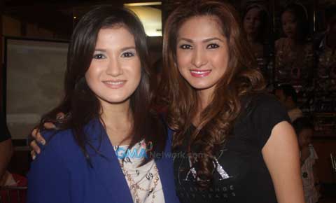 The cast of Munting Heredera come out to play during their thanksgiving party