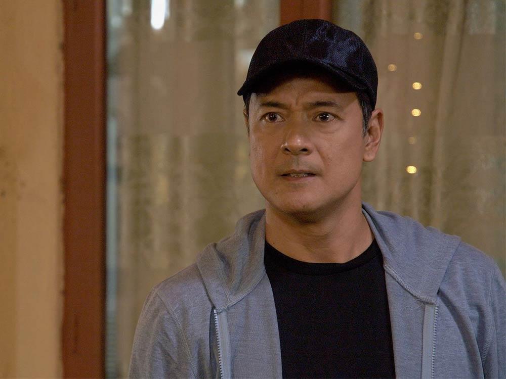 Allen Dizon as Carlos