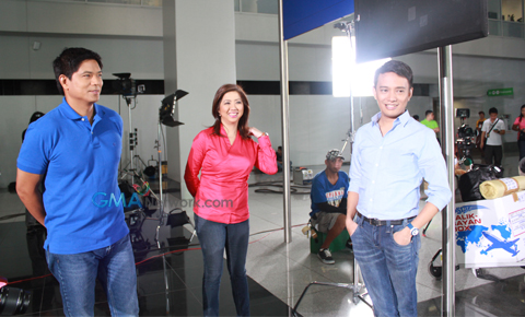 The GMA News and Public Affairs hosts check in at NAIA for the Station ID Shoot.