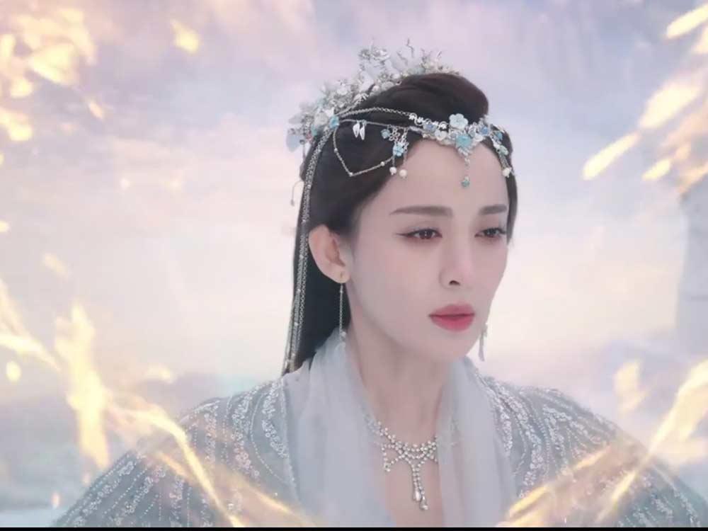 Return  iat: Yu Jing Qiu surrenders her divine powers photo by: Snow Eagle Lord